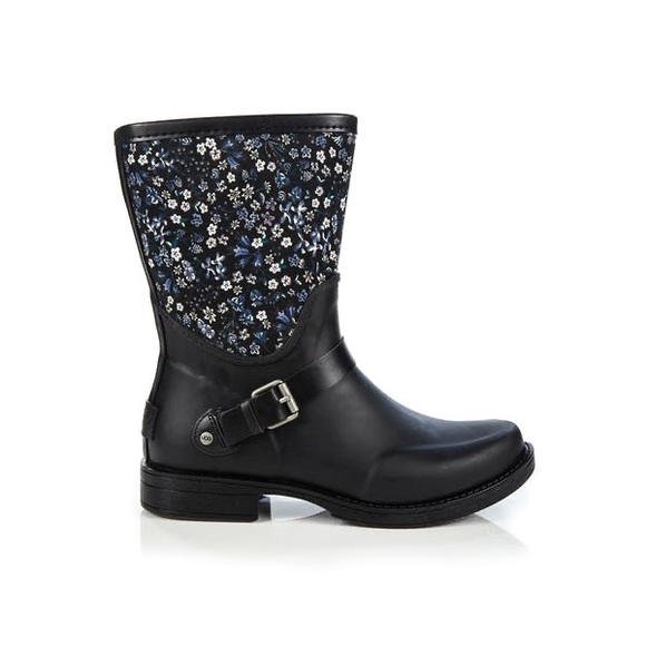 Ugg Rainboots - size 5 - Picture 7 of 7